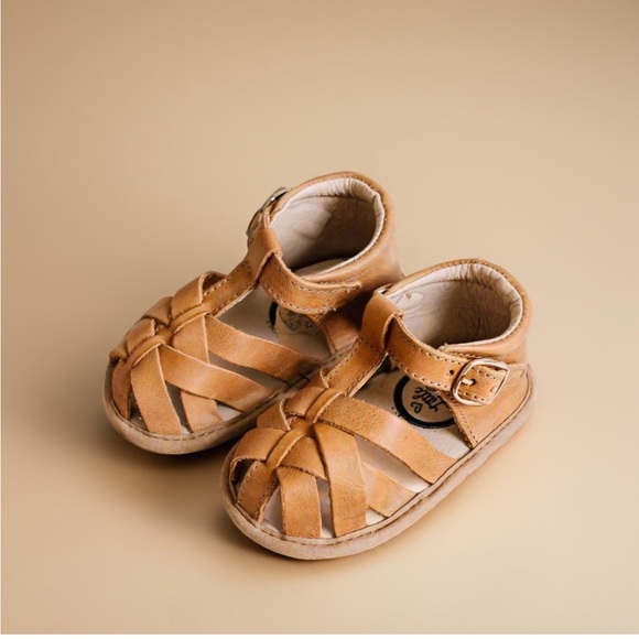 Little Love Bug Closed Toe Leather Sandals Sz 10 New - Picture 1 of 10